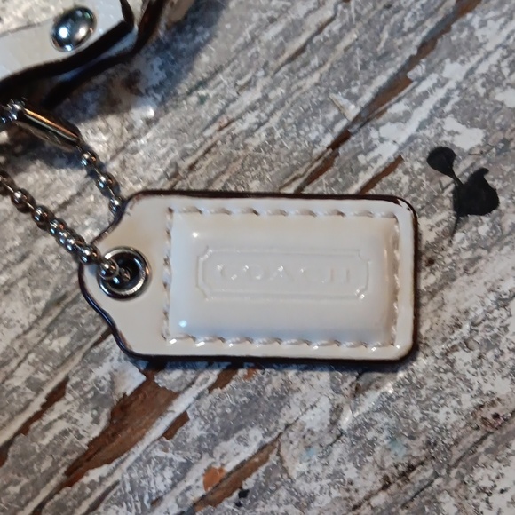 Coach Pink Orange White Logo Embossed Zip Wallet/Wristlet Vintage - Picture 3 of 11